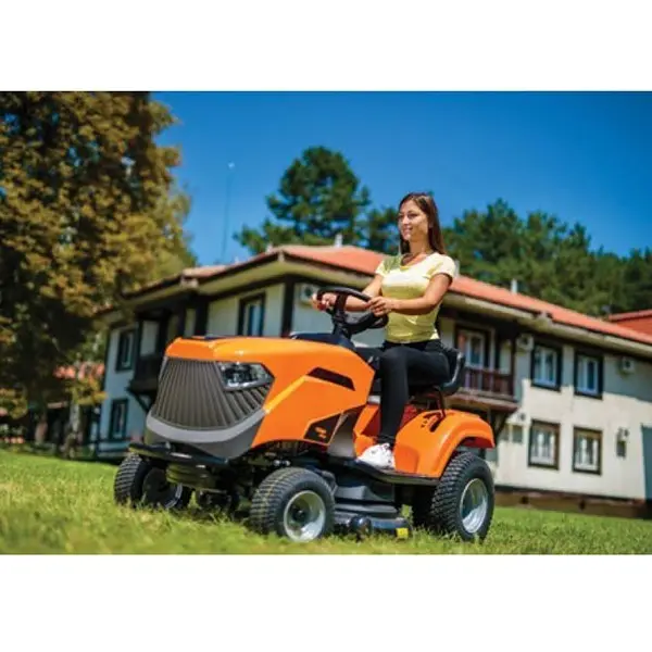 Tractor de tuns iarba Villager VT 980