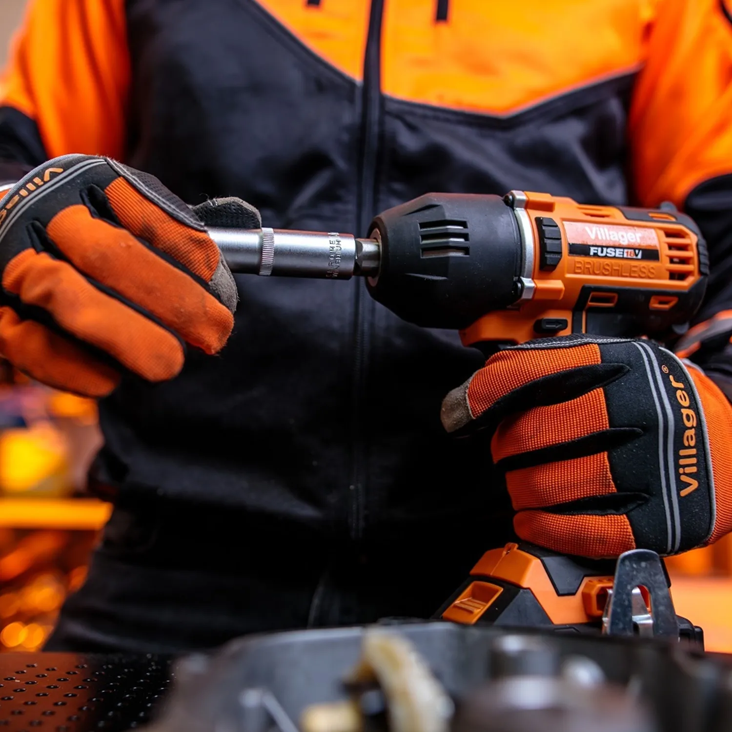 Masini de insurubat cu acumulator Villager FUSE VLP 5720 