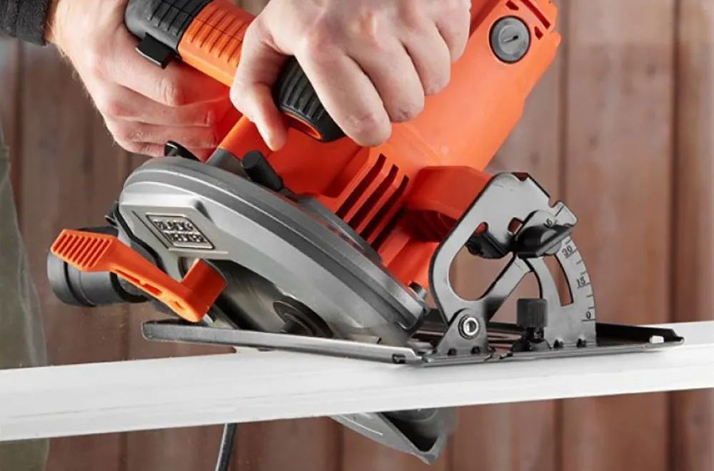 Fierastrău Circular Black+Decker CS1550-QS