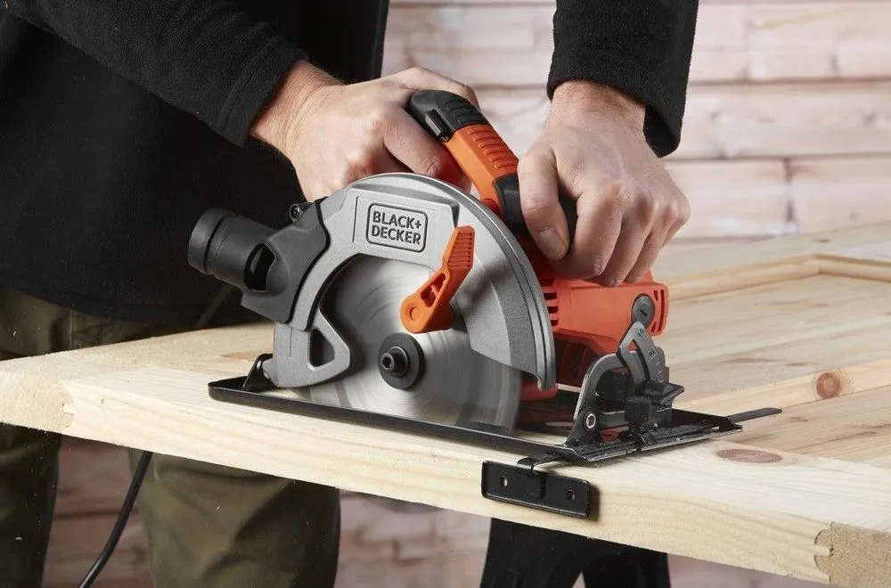 Fierastrău Circular Black+Decker CS1550-QS