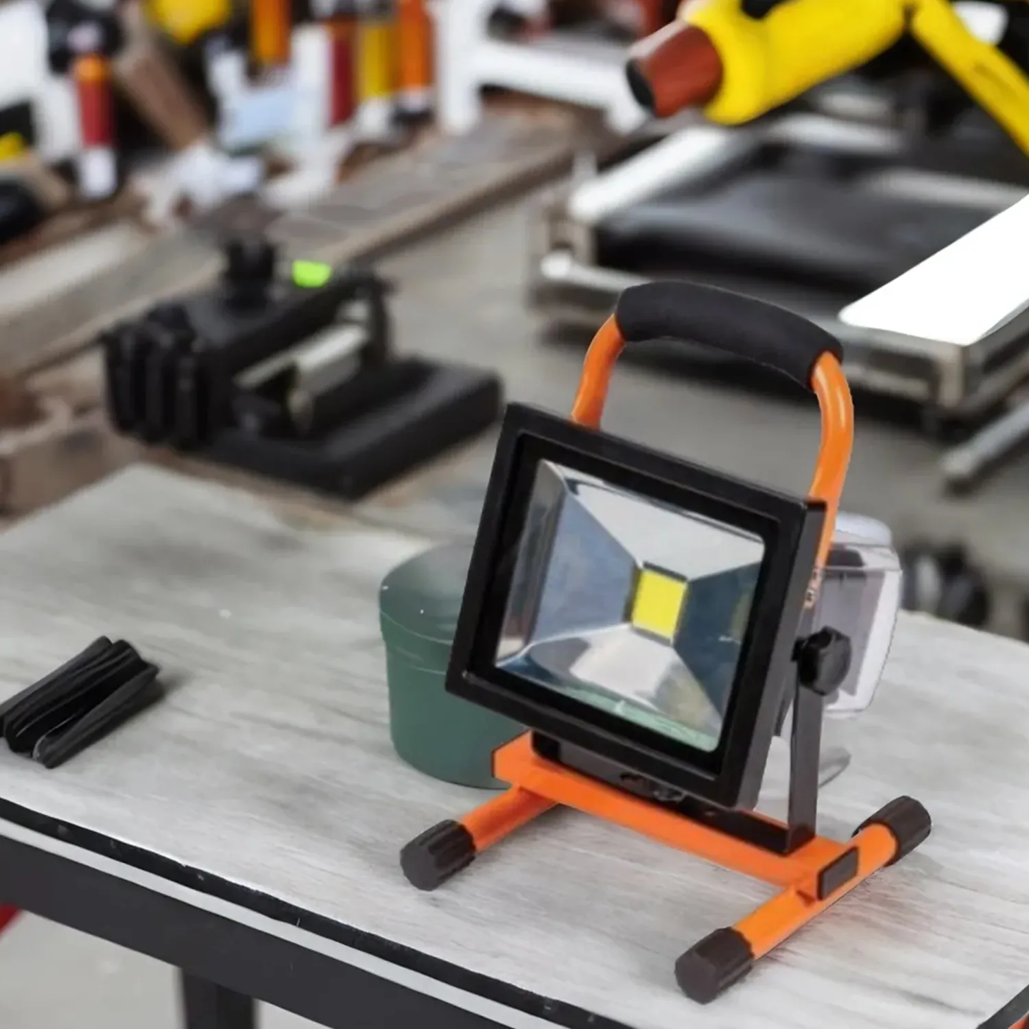 Lumina de lucru pe acumulator Villager FUSE VLN 9320