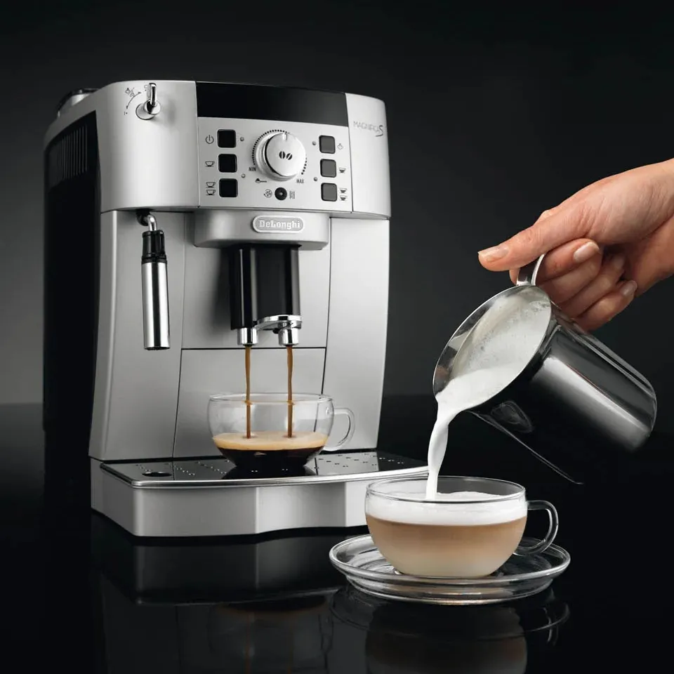 Espressor automat De'Longhi ECAM22.110.SB, Argintiu