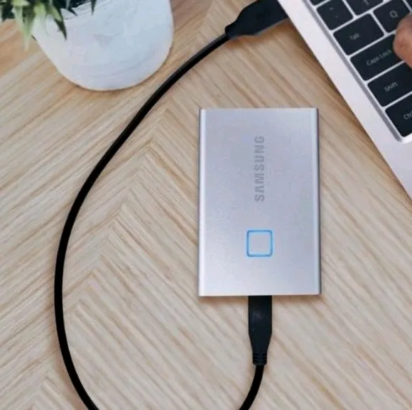 SSD portabil extern Samsung Portable SSD T7 Touch,  1 TB, White (MU-PC1T0S/WW)