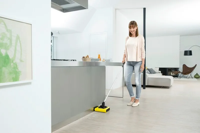 Aspirator Vertical Karcher KB 5, Galben