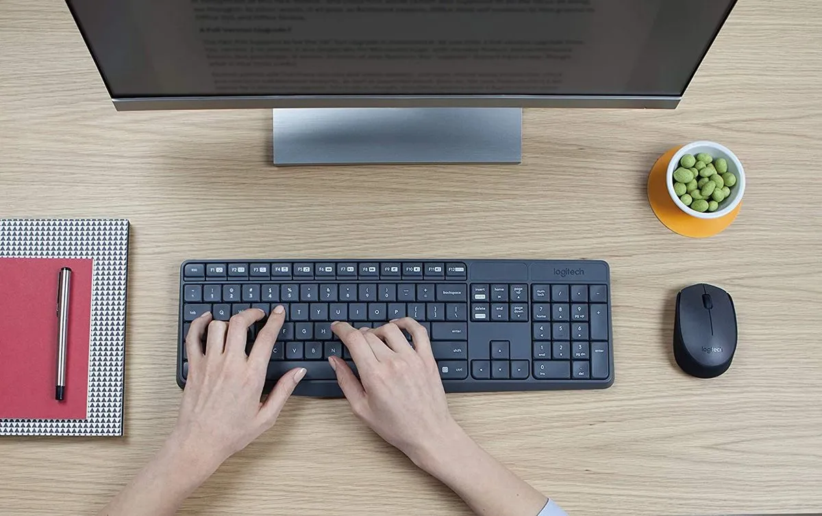 Set Tastatură + Mouse Logitech MK235, Fără fir, Gri