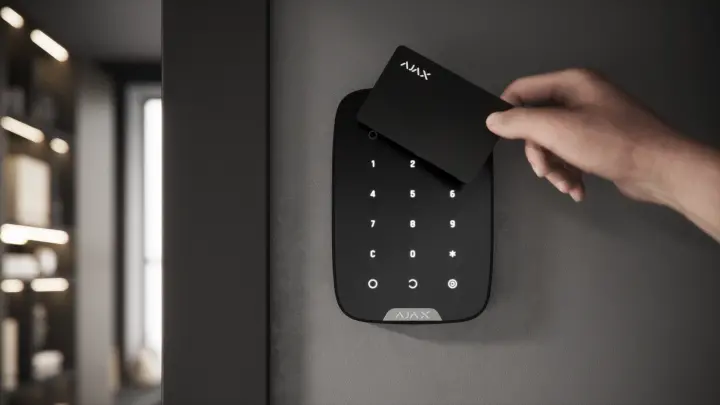 Tastatură tactilă fără fir Ajax KeyPad Plus, Negru