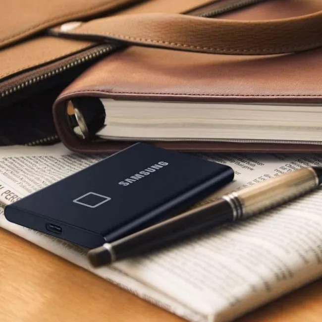 SSD portabil extern Samsung Portable SSD T7 Touch, 1 TB, Negru (MU-PC1T0K/WW)