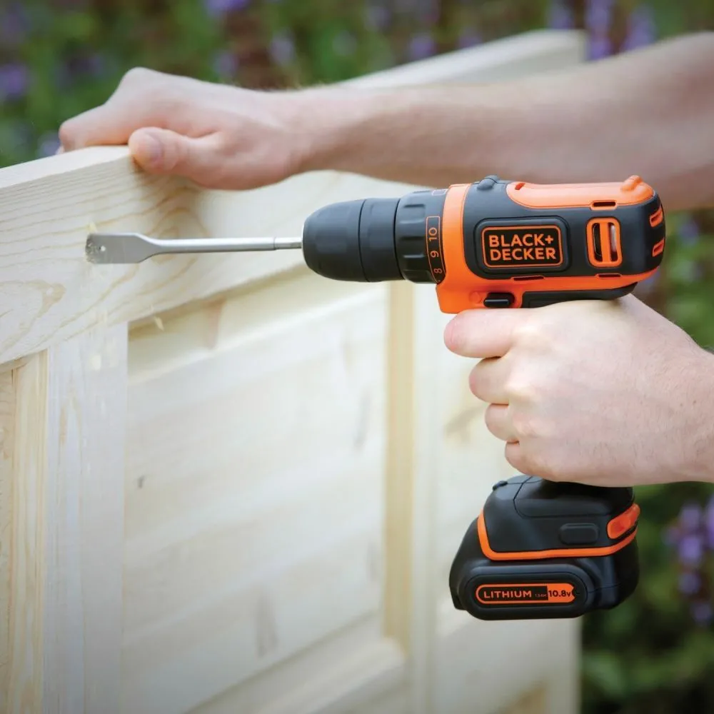 Mașină de găurit și înșurubat Black+Decker BDCDD12B-QW