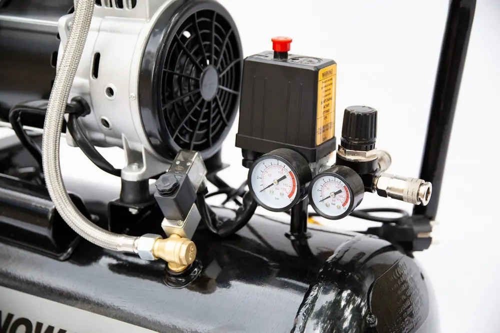 Compresor de aer TechnoWorker SK 1100-50L 1100W