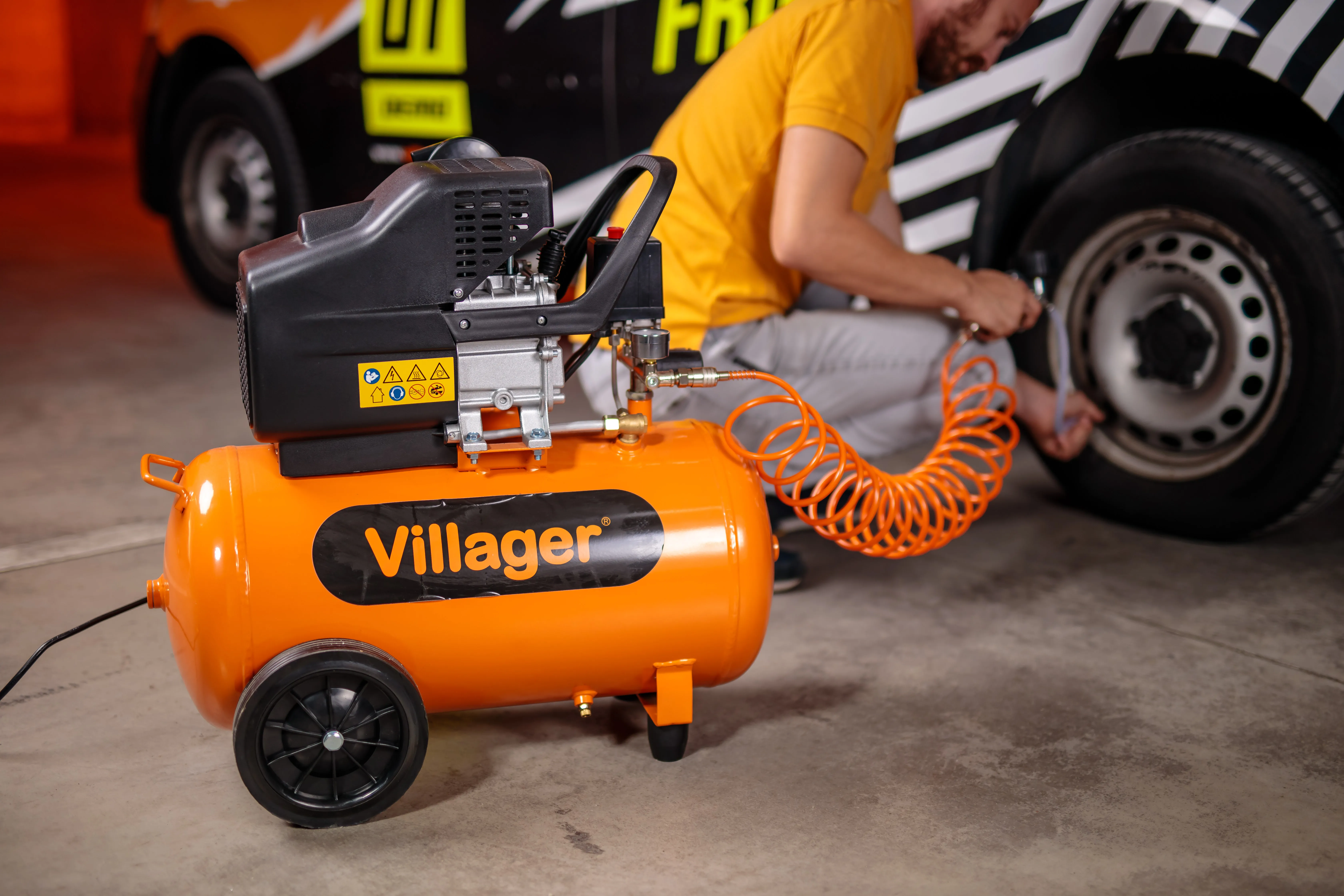 Compresor de aer Villager VAT 50L 1500W