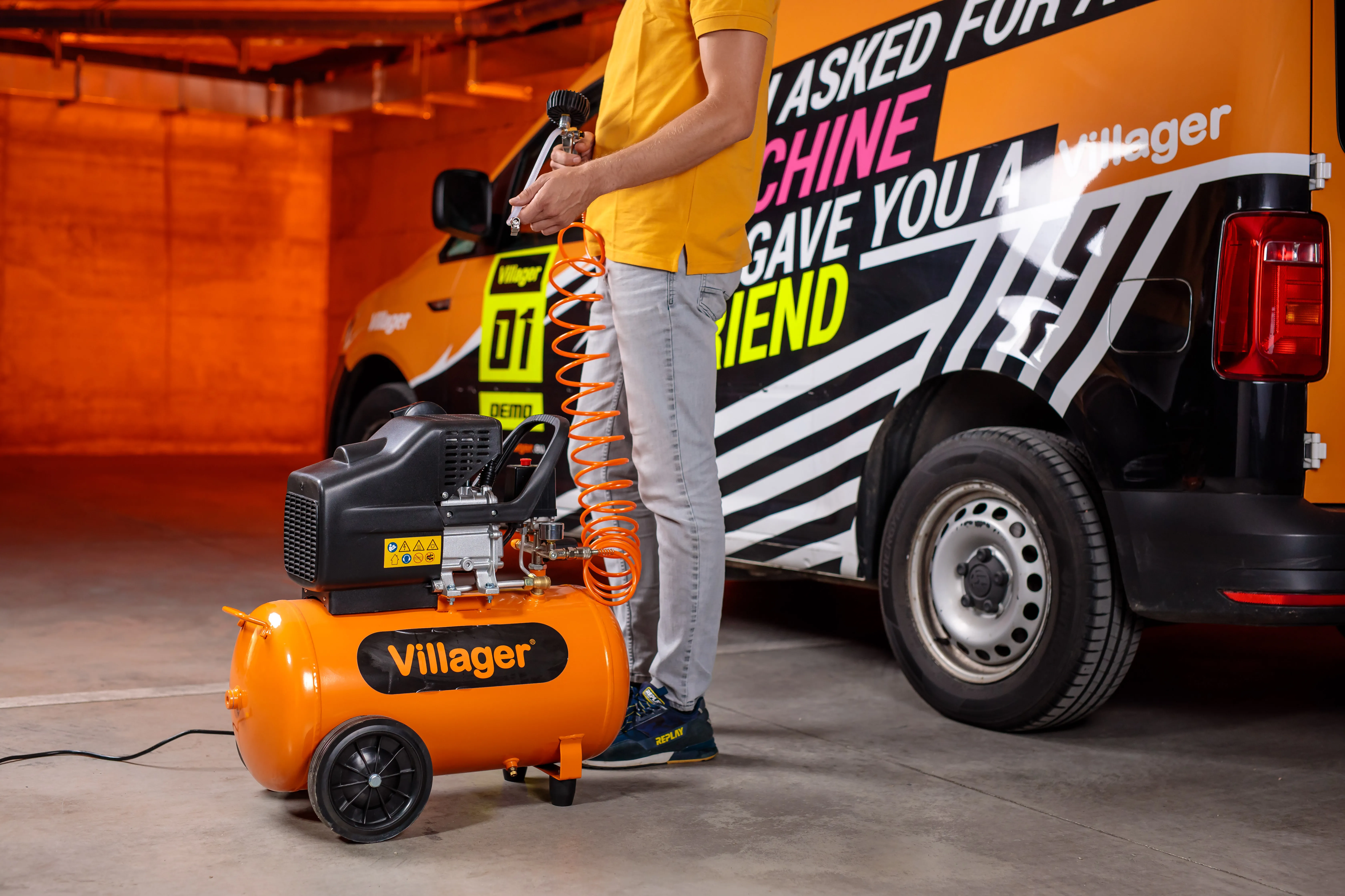 Compresor de aer Villager VAT 50L 1500W