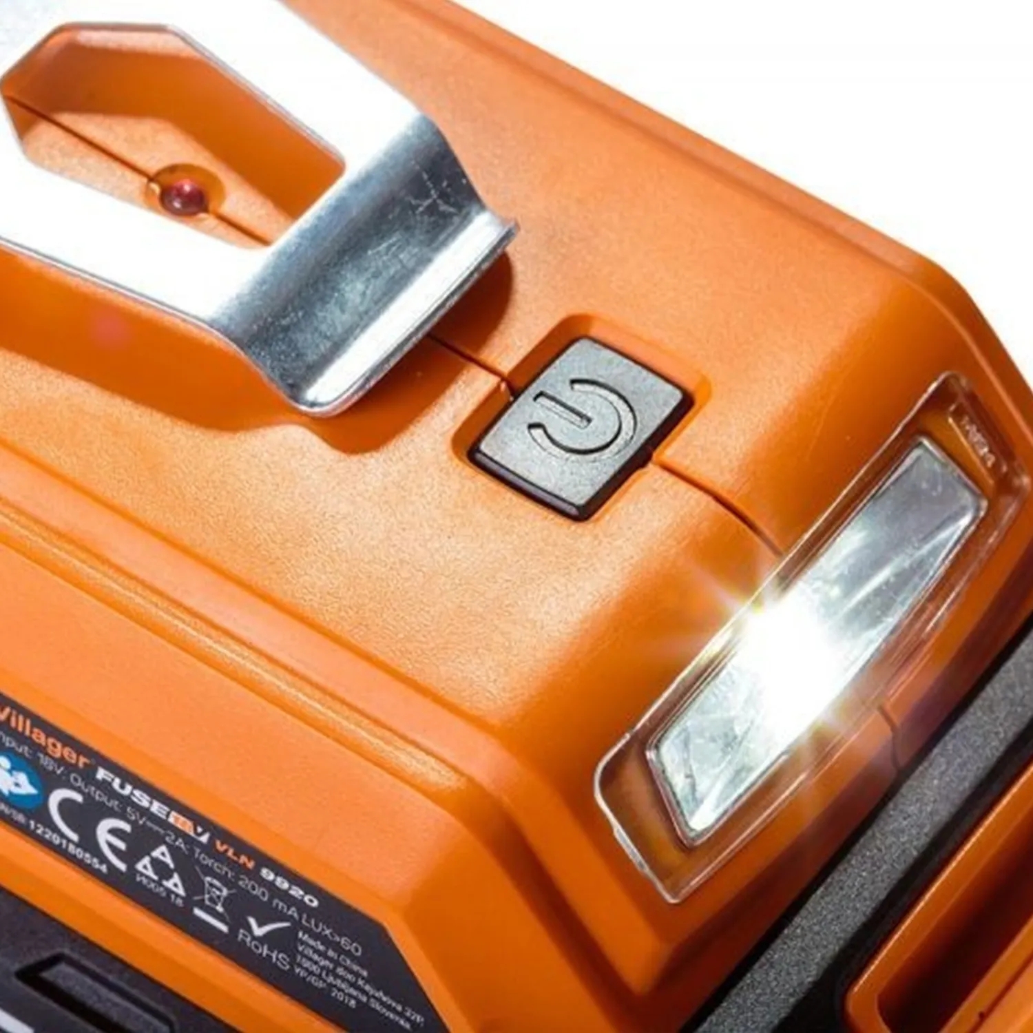 Lampa pe acumulator Villager VLN 9920