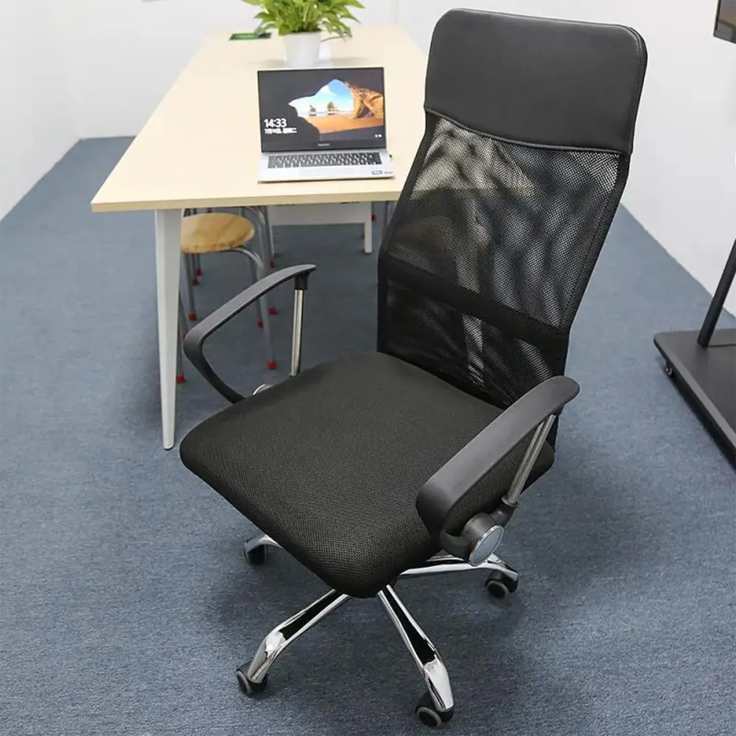 Scaun de birou ergonomic WALTZ (negru)
