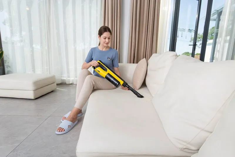Aspirator Vertical Karcher VC 4S Cordless, Galben | Negru