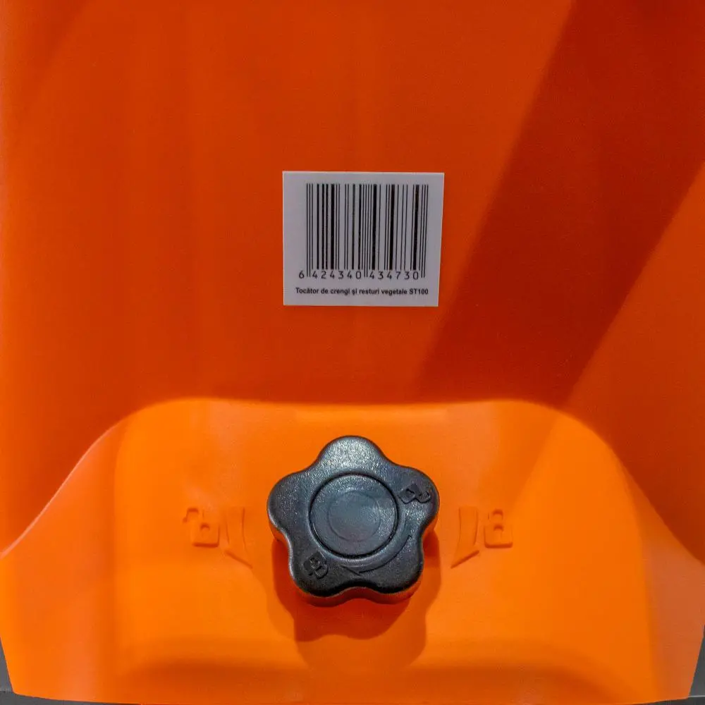 Tocator de crengi si resturi vegetale electric Ruris ST100