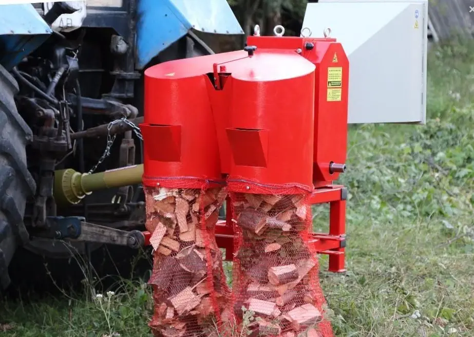 Tocator de crengi la tractor Arpal AM-120 TR