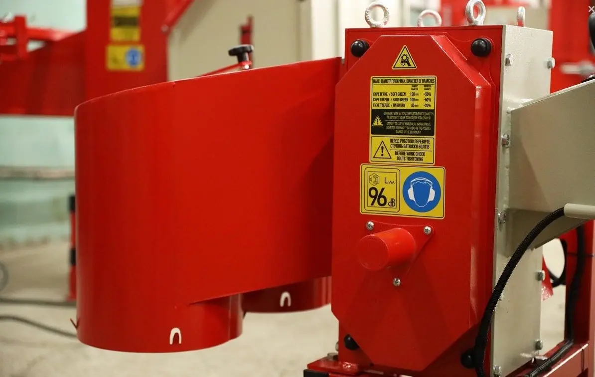 Tocator de crengi la tractor Arpal AM-120 TR