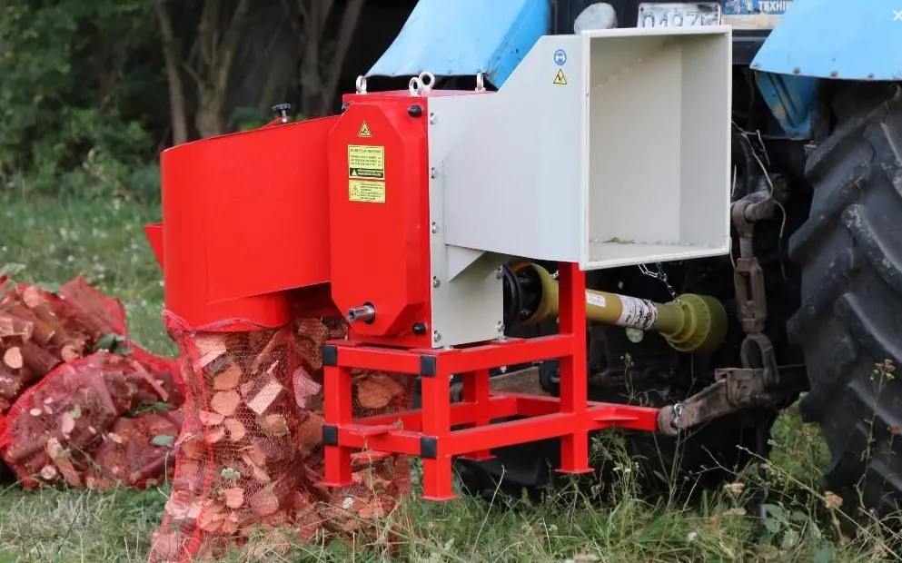 Tocator de crengi la tractor Arpal AM-120 TR