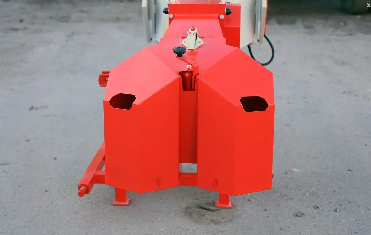 Tocator de crengi la tractor Arpal AM-120 TR
