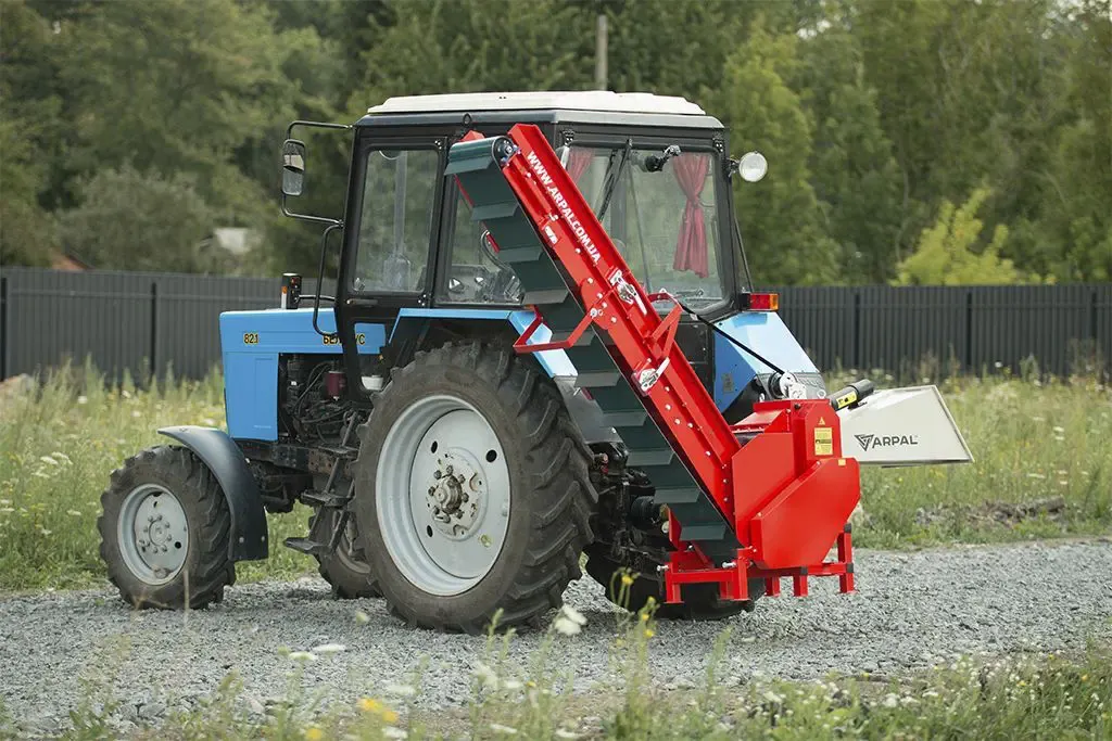 Tocator de crengi la tractor Arpal AM-120 TR-K