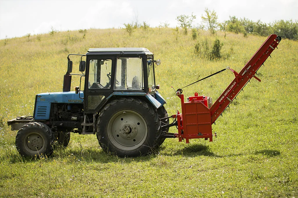 Tocator de crengi la tractor Arpal AM-160 TR-K