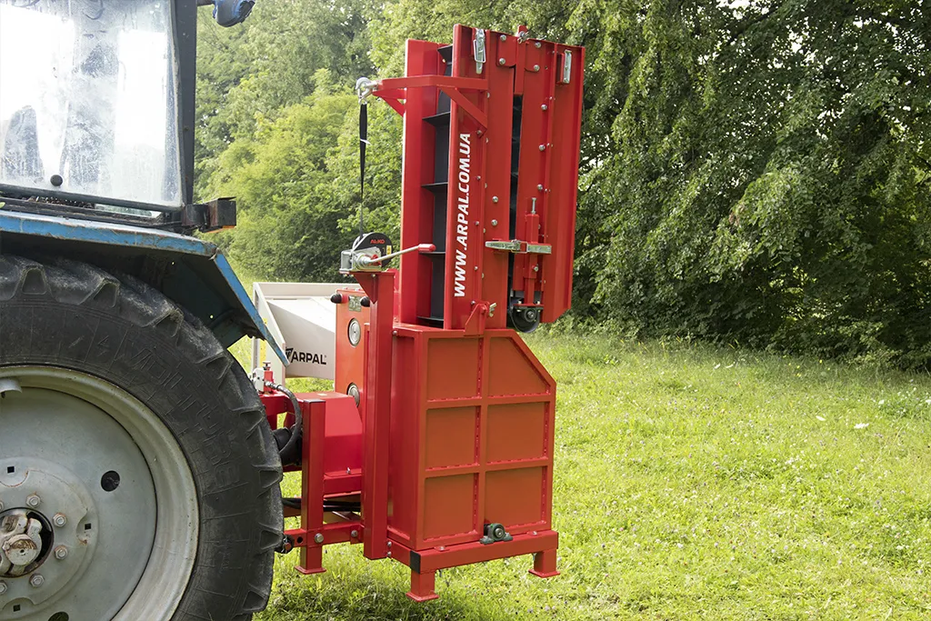 Tocator de crengi la tractor Arpal AM-160 TR-K