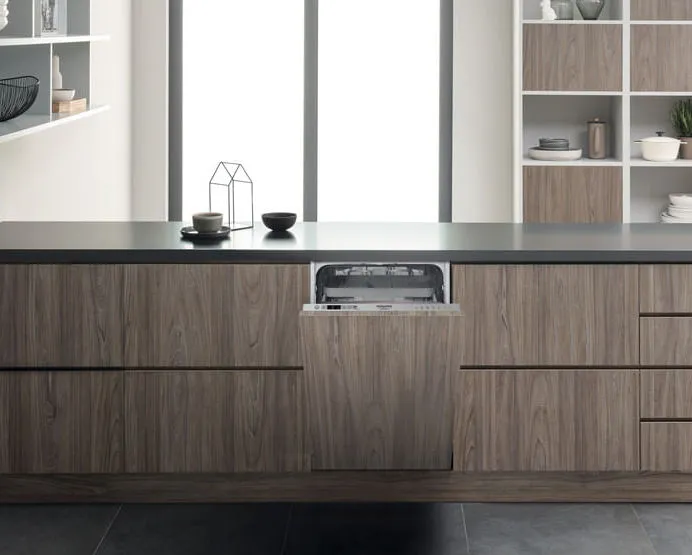 Mașină de spălat vase Hotpoint-Ariston HSIC 3M19 C, Alb