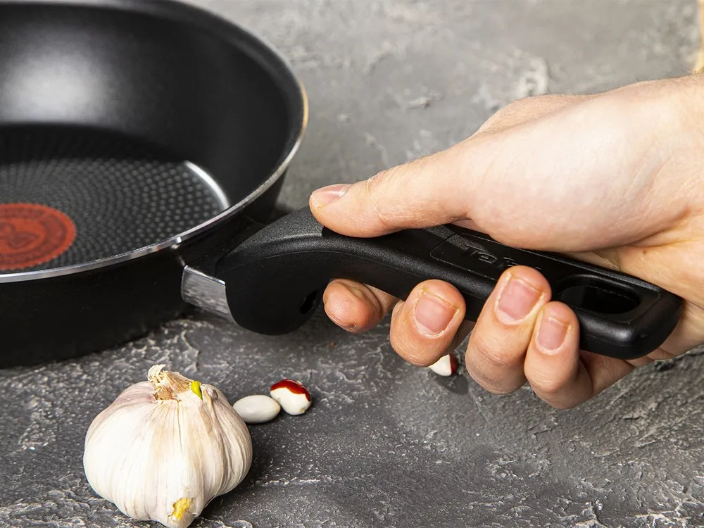 Tigaie Tefal C3840253, 20cm, Negru