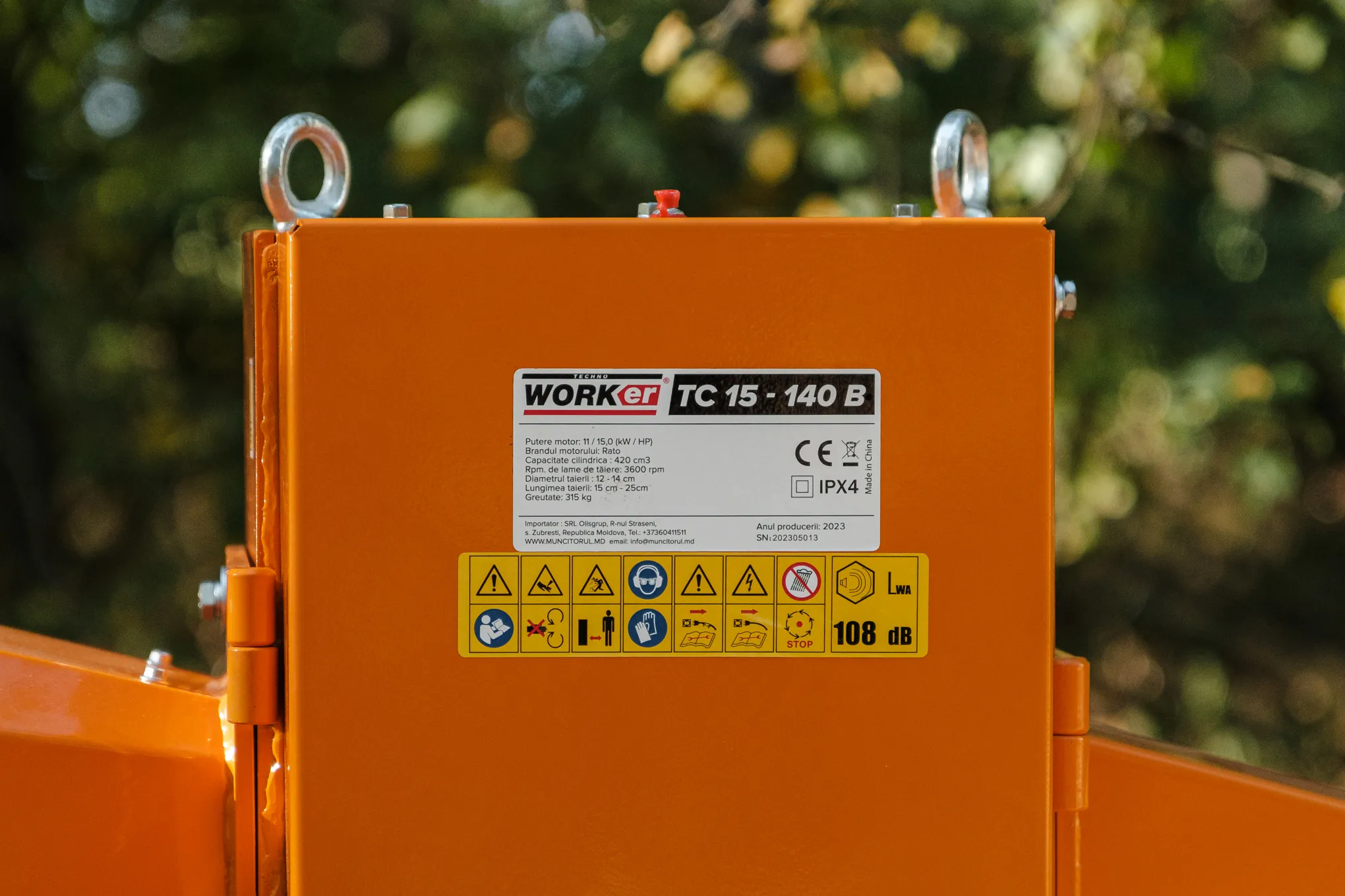 Tocator de crengi benzina TechnoWorker TC 15-140 B 