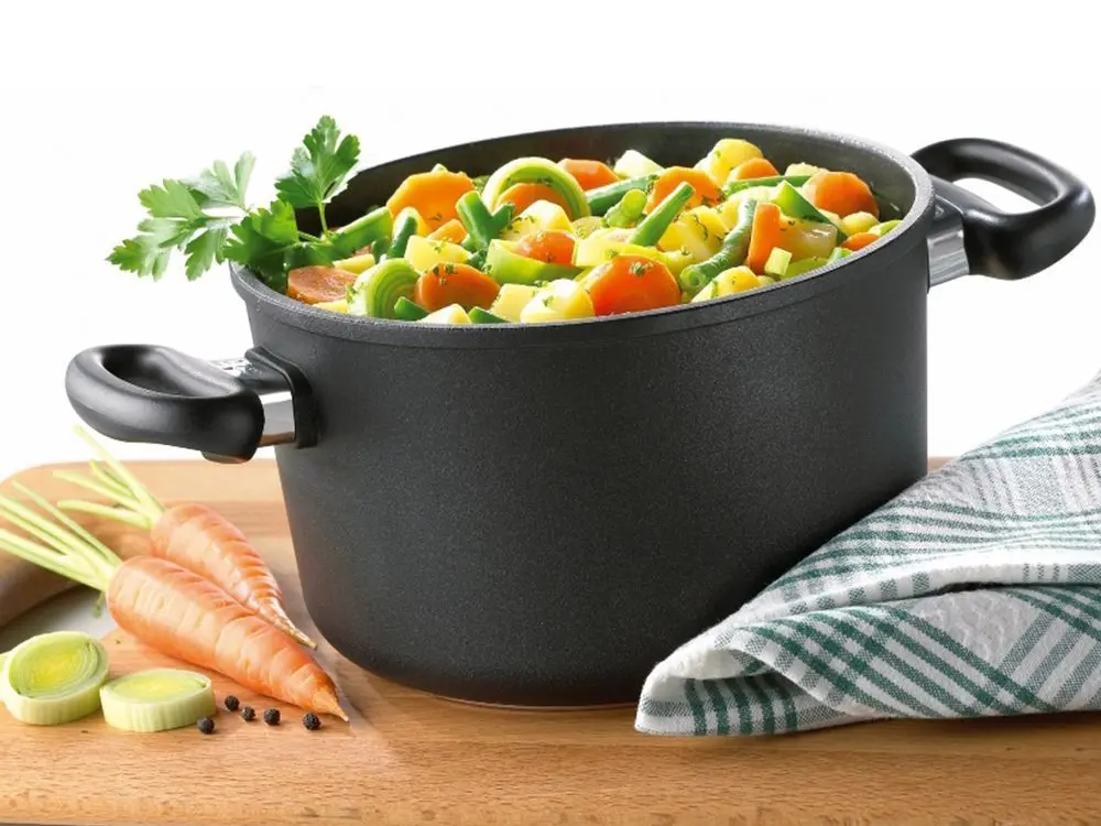 Cratiță AMT Gastroguss AMT-926-E-Z500-L, 6,5L, 26cm, Negru