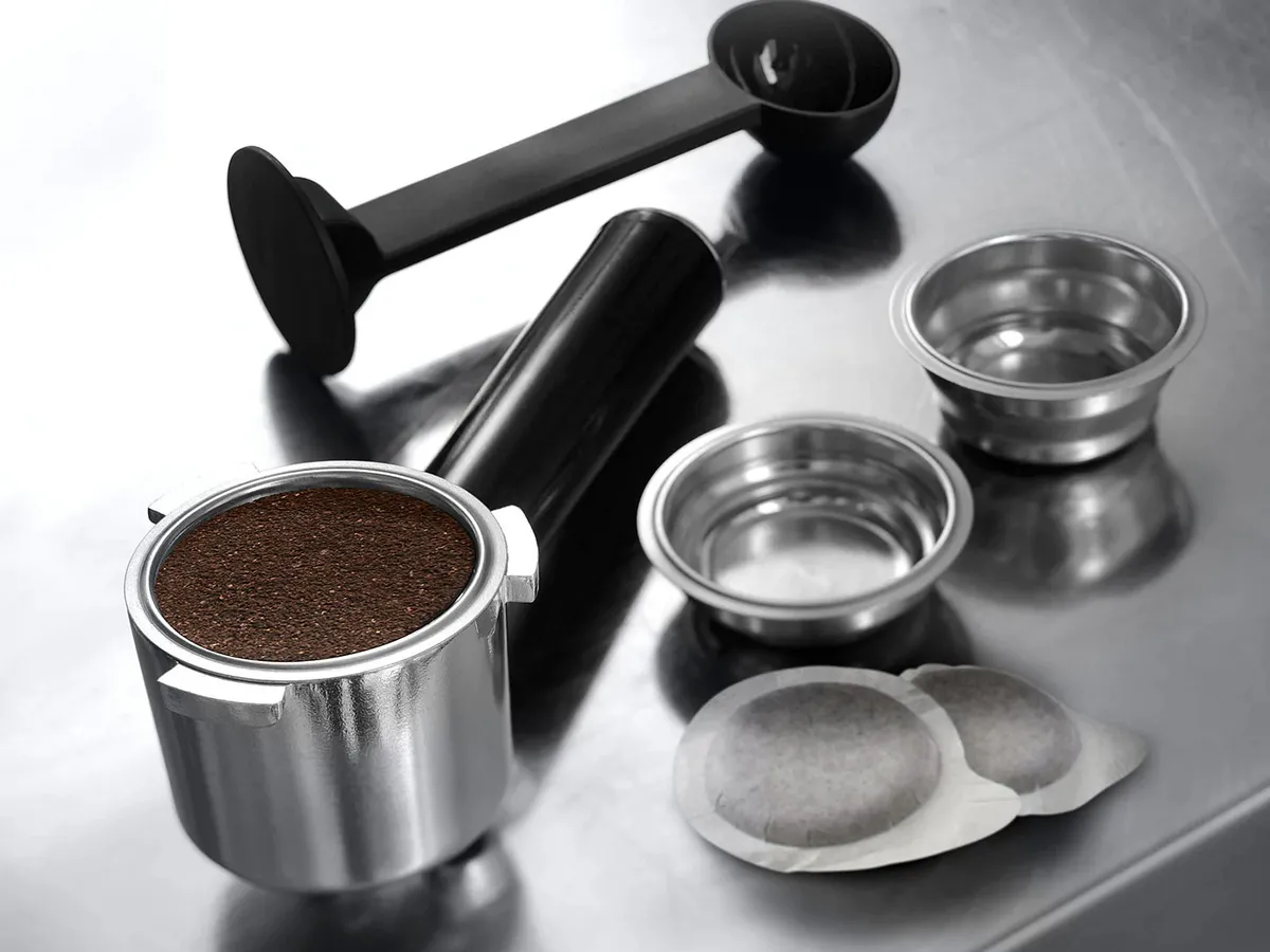 Espressor manual De'Longhi Dedica Pump Espresso, 1300W, Roșu