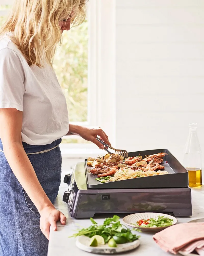 Grătar electric Cuisinart PL60BE, 2200W, Negru