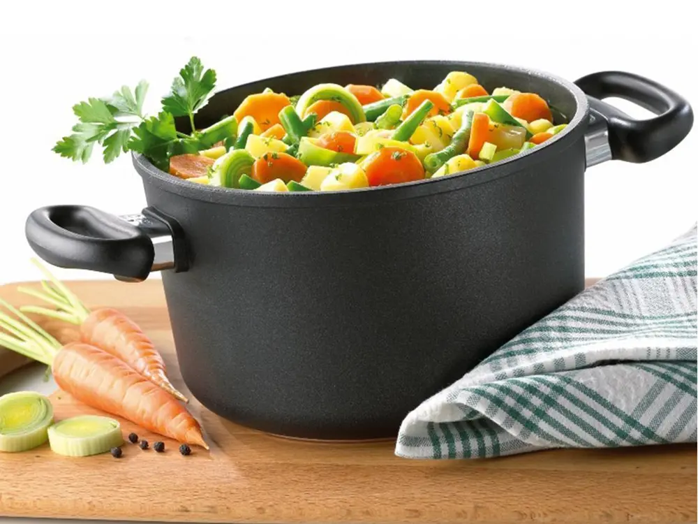 Cratiță AMT Gastroguss AMT-924-E-Z500-L, 5L, 24cm, Negru