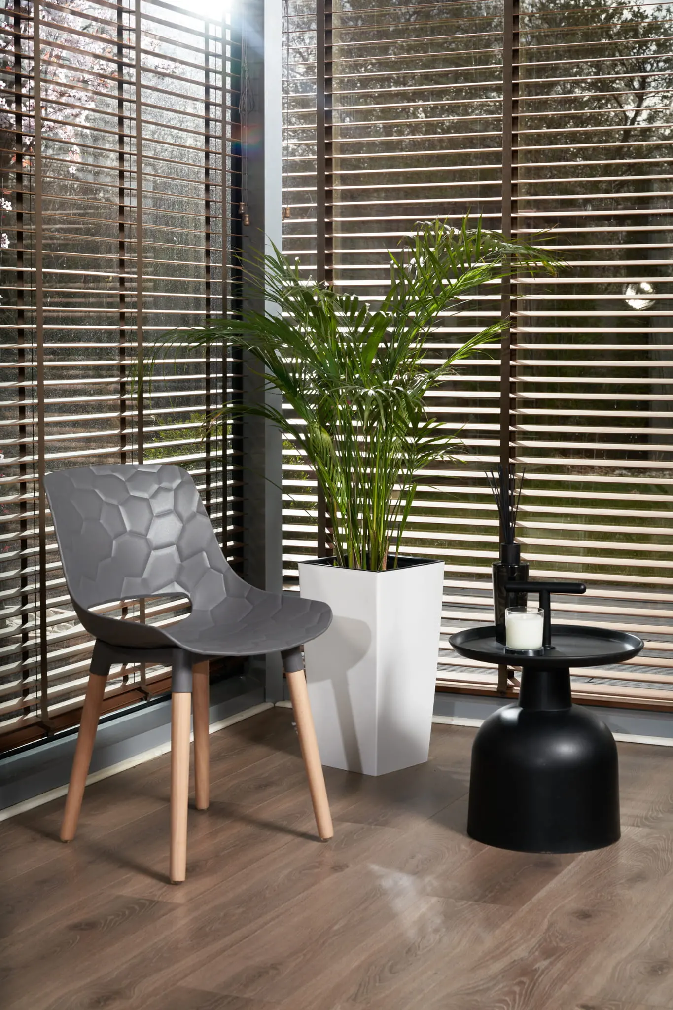 Scaun scandinav JUMI DAVIS (gri)