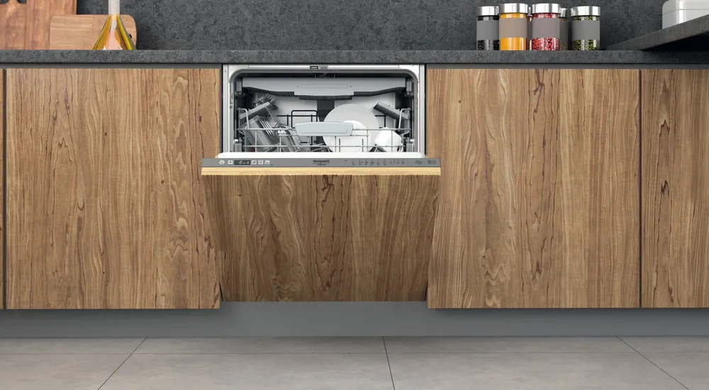 Mașină de spălat vase Hotpoint-Ariston HI 5020 WEF, Alb